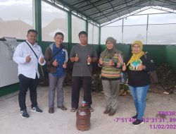 Asap Di TPS3R Desa Sidomulyo, Akan Dinetralisir Dengan Penyemprotan Eco Enzyme