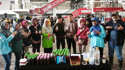 Aksi Pungut Sampah Greenation Goes to Pasar Induk Among Tani, Komunitas Eco Enzyme Bagikan Eco Enzyme Gratis