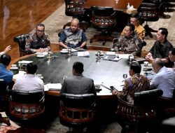 Presiden Prabowo Gelar Lima Rapat di Hambalang, Bahas Pendidikan, Geopolitik hingga Kesiapan Mudik Lebaran