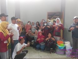 TPS3R RW 07 Dusun Jeding Desa Junrejo, Adakan Pembuatan Eco Ezyme