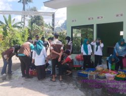 Bertekad Kurangi Sampah Masuk TPS3R, Ketua RW 3 Dusun Kajang Desa Mojorejo Ikuti Pembuatan dan Panen Eco Enzyme